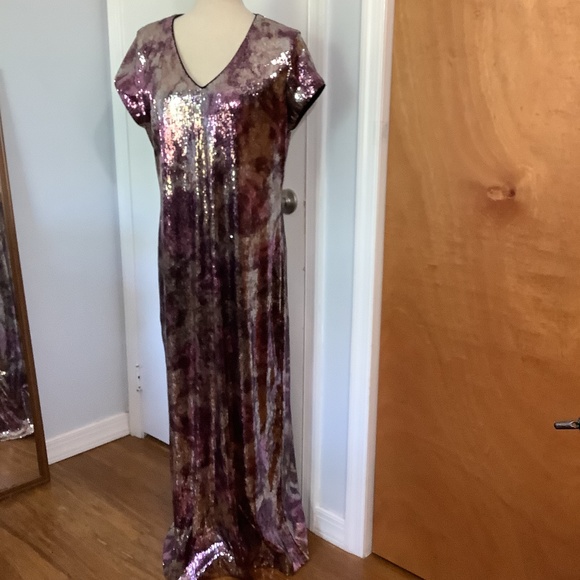NWT TIMELESS NAEEM KHAN MAXI DRESS LARGE PURPLE SILVER SEQUINS WEDDING PARTY - Picture 8 of 12